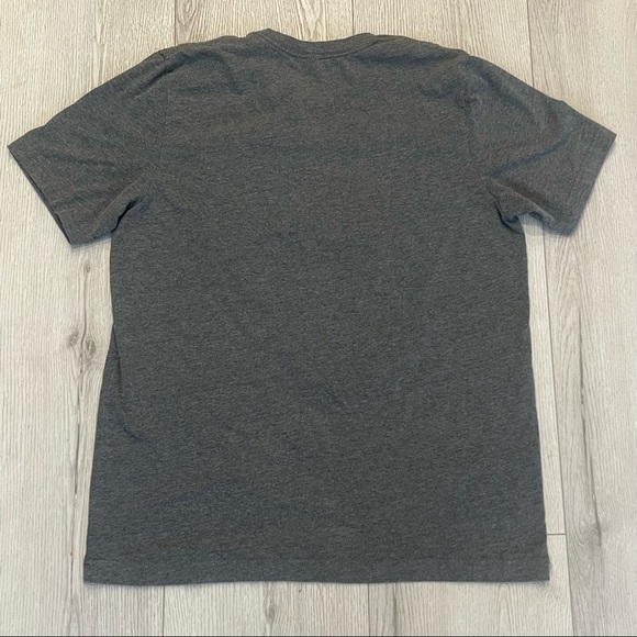 Gray Classic Red Lips Leopard Tongue T-Shirt Size L Bella + Canvas - Picture 6 of 8